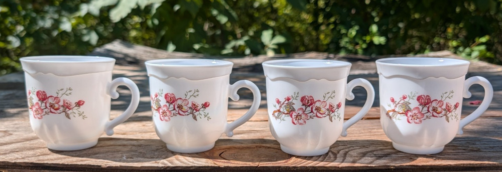 Arcopal France Florentine Pink Flowers Tea Coffee Cups Milk Glass Set of 4
